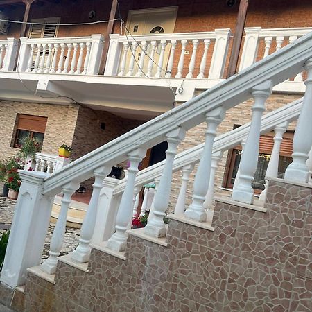 Nori House Hotel Vlore Exterior photo