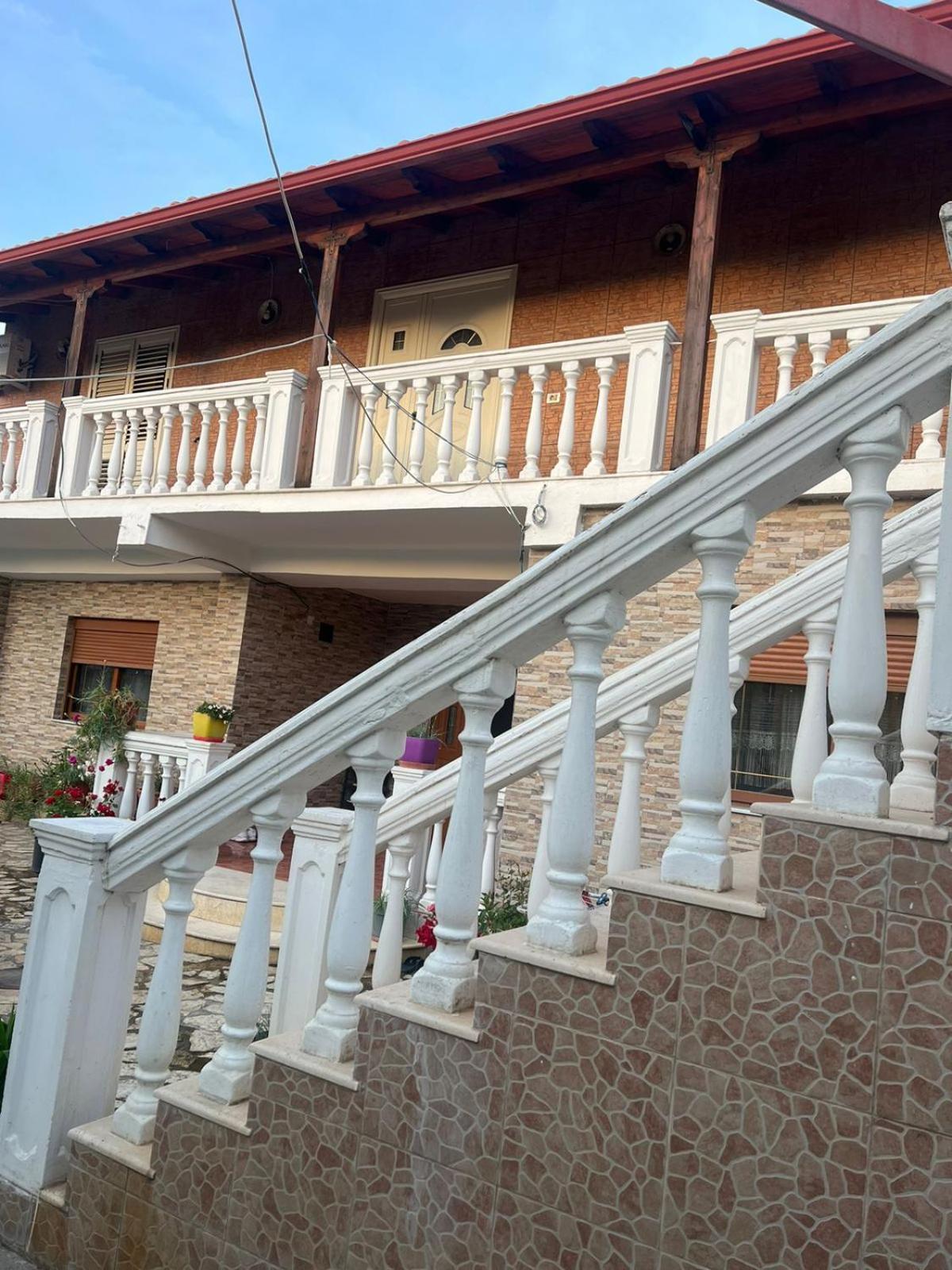 Nori House Hotel Vlore Exterior photo